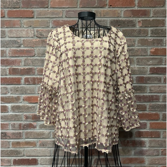 Calvin Klein Gold & Purple Design Over Tan Lining Size Large - Picture 1 of 8